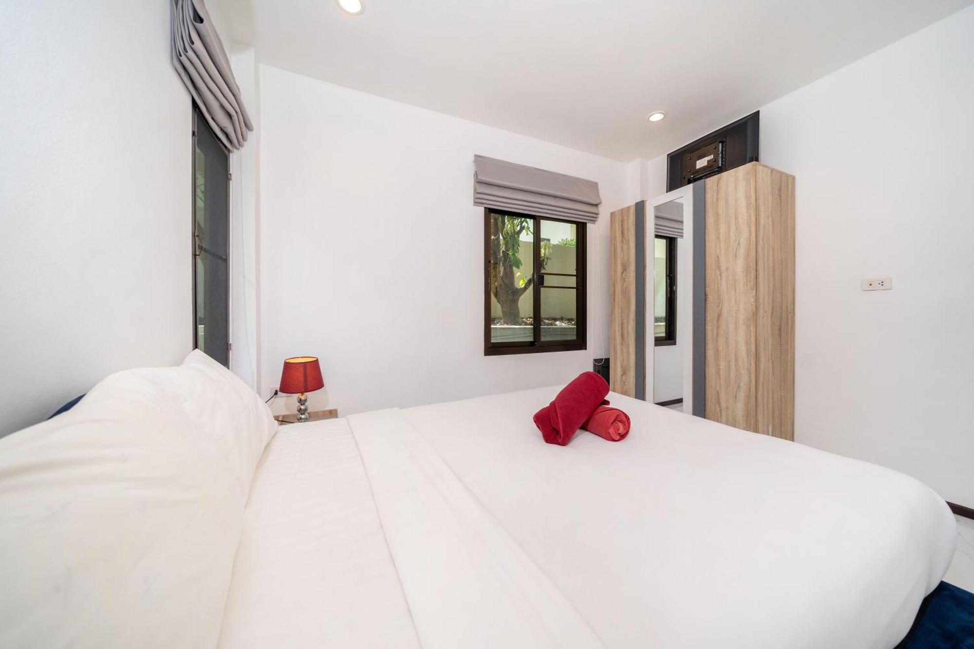 Oxavia Garden Oasis In Nai Harn - Your Private Tropical Garden With 3 Cabins And Jacuzzi Rawai Exterior photo