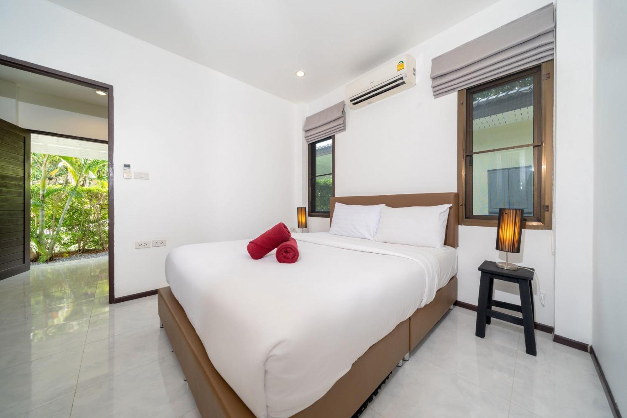 Oxavia Garden Oasis In Nai Harn - Your Private Tropical Garden With 3 Cabins And Jacuzzi Rawai Exterior photo