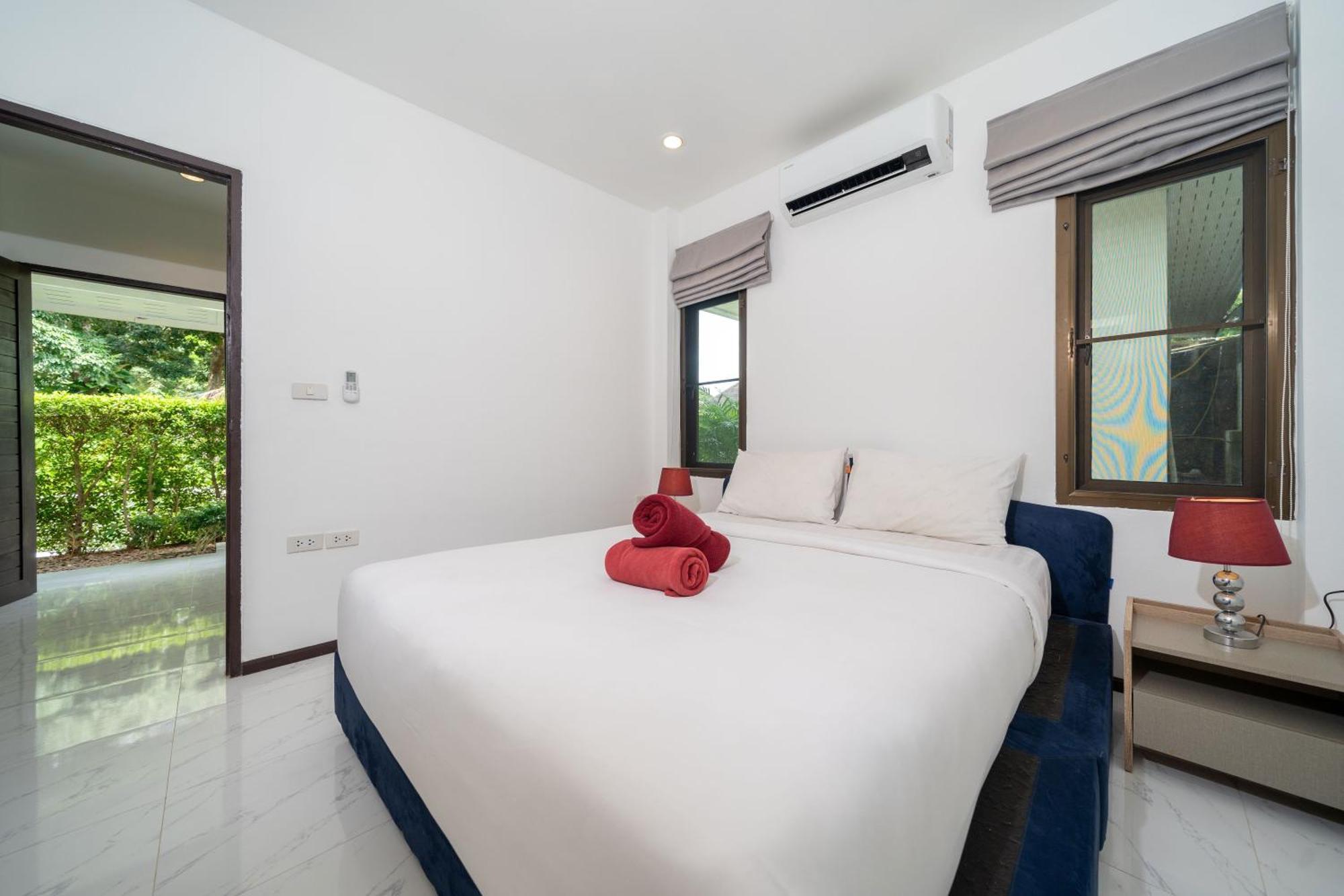 Oxavia Garden Oasis In Nai Harn - Your Private Tropical Garden With 3 Cabins And Jacuzzi Rawai Exterior photo