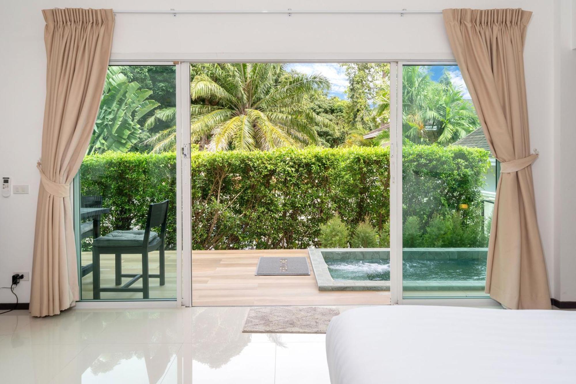 Oxavia Garden Oasis In Nai Harn - Your Private Tropical Garden With 3 Cabins And Jacuzzi Rawai Exterior photo