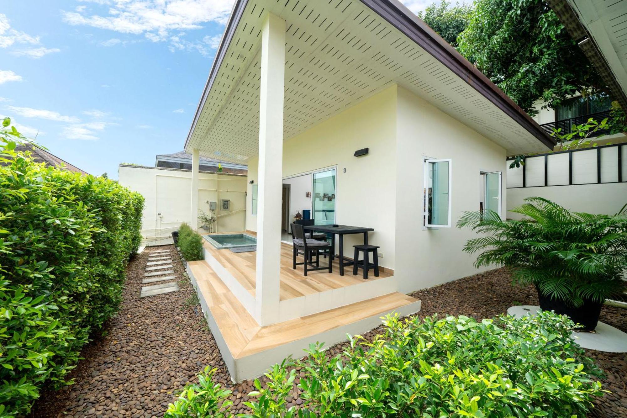 Oxavia Garden Oasis In Nai Harn - Your Private Tropical Garden With 3 Cabins And Jacuzzi Rawai Exterior photo