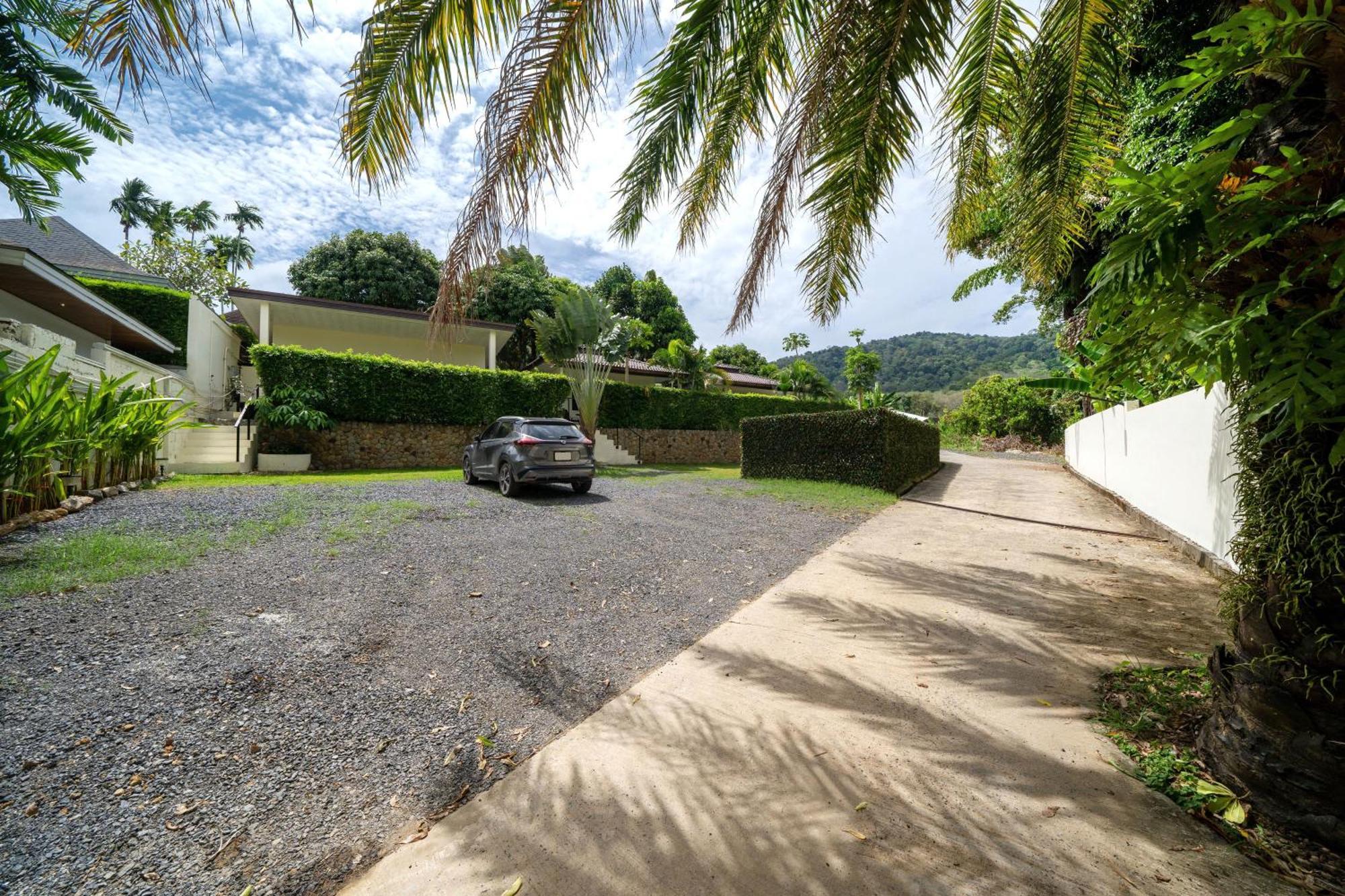 Oxavia Garden Oasis In Nai Harn - Your Private Tropical Garden With 3 Cabins And Jacuzzi Rawai Exterior photo